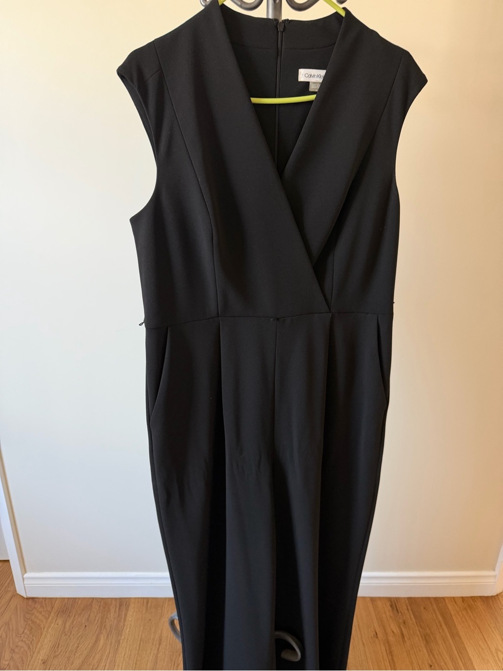 Calvin Klein Black Sleeveless Chris Cross V Neck Wide Leg Jumpsuit Size 14